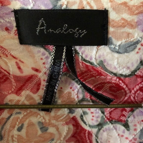 Gorgeous Lightweight Floral Jacket - Picture 2 of 4